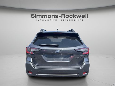 Used 2025 Subaru Outback Onyx Edition AWD/4WD image 4