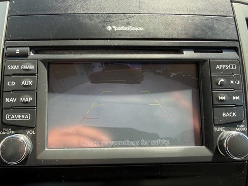 Used 2019 Nissan Frontier SL AWD/4WD image 19