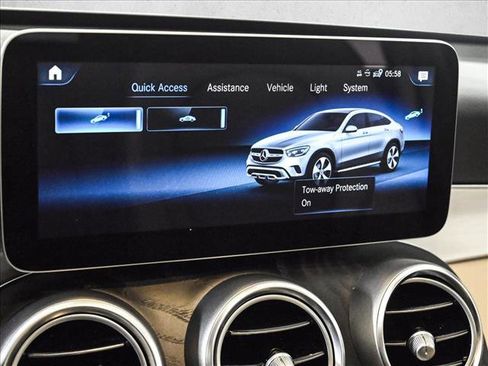Used 2022 Mercedes-Benz GLC 300 4MATIC Coupe image 16