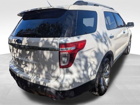 Used 2011 Ford Explorer Limited w/ 302A Rapid Spec Order Code image 8