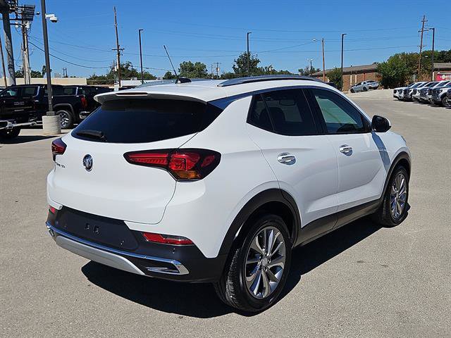 Certified 2022 Buick Encore GX Essence w/ Advanced Technology Package FWD image 4