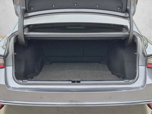 Used 2023 Lexus IS 350 F Sport RWD image 6