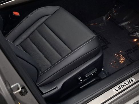 Used 2017 Lexus IS 350 F Sport image 37