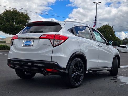 Used 2022 Honda HR-V Sport image 4