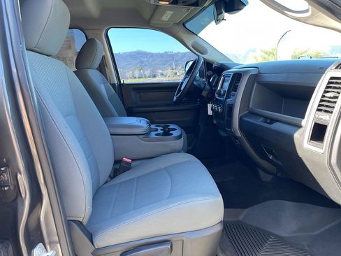 Used 2016 RAM 2500 Tradesman w/ Chrome Appearance Group image 19