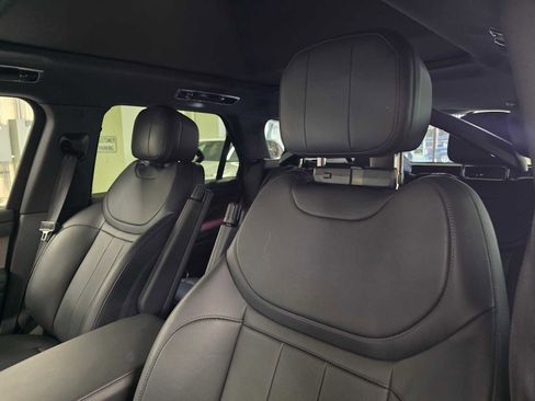 Used 2025 Land Rover Range Rover Sport SE AWD/4WD image 24