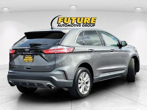 Used 2024 Ford Edge Titanium image 9
