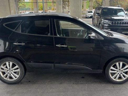 Used 2010 Hyundai Tucson GLS image 4