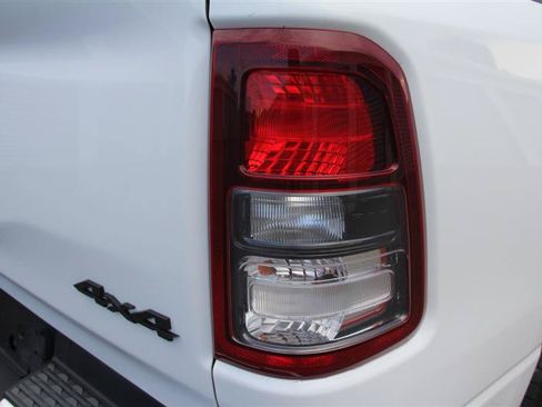 Used 2022 RAM 1500 Big Horn AWD/4WD image 12