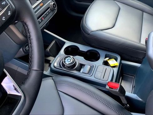 New 2025 Ford Maverick Lariat w/ Black Appearance Package image 8