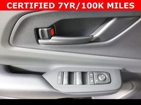 Used 2023 Toyota Prius Limited image 17