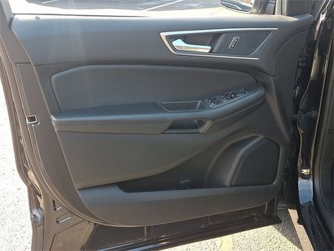Used 2024 Ford Edge SEL image 12