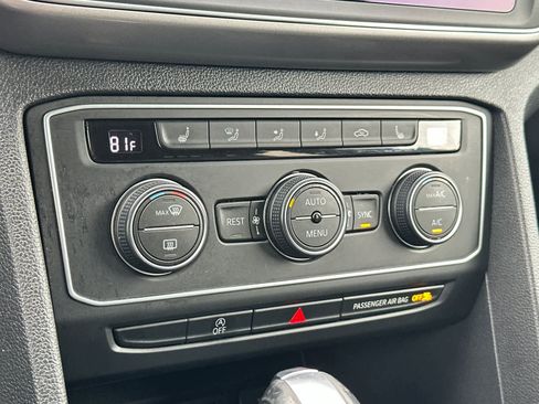 Used 2019 Volkswagen Atlas SE w/ Towing Package image 22