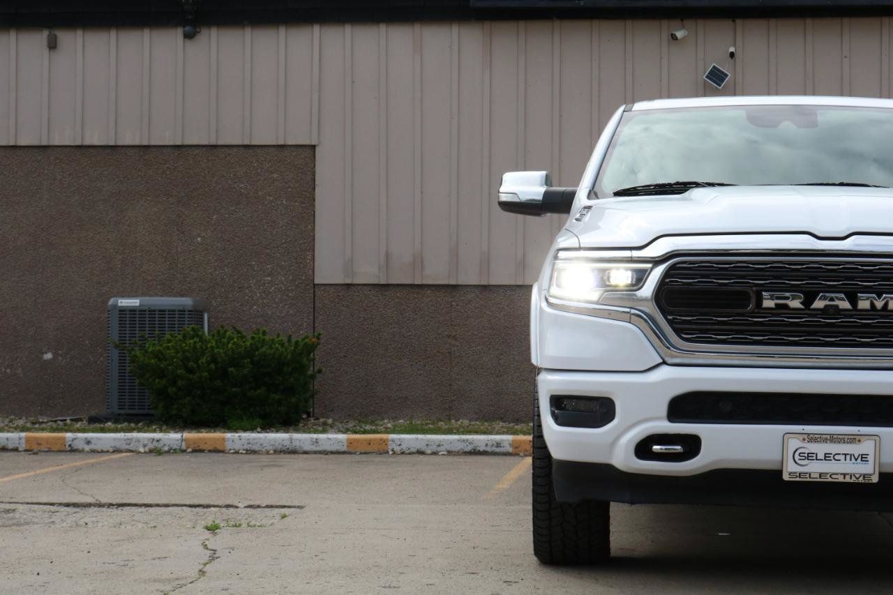 Used 2021 RAM 1500 Limited AWD/4WD image 3