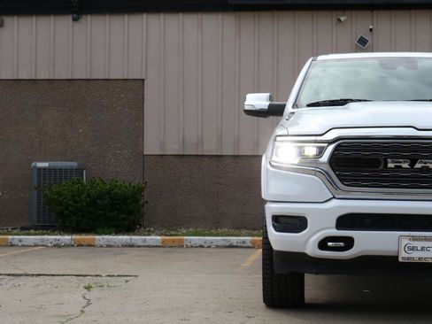 Used 2021 RAM 1500 Limited AWD/4WD image 3