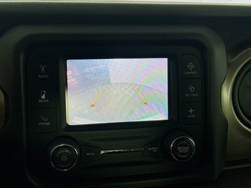 Used 2020 Jeep Wrangler Unlimited Sport S AWD/4WD image 19