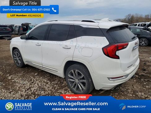 Used 2020 GMC Terrain Denali w/ Denali Premium Package AWD/4WD image 3
