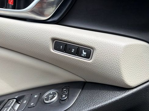 Used 2021 Honda Accord Touring image 18