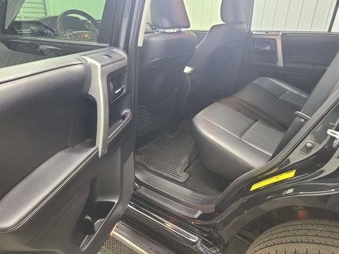 Used 2017 Toyota 4Runner Limited AWD/4WD image 36