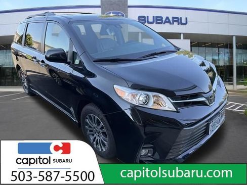 Used 2020 Toyota Sienna XLE Premium FWD image 5