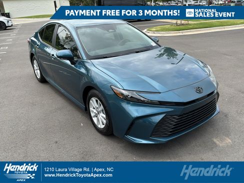 Used 2026 Toyota Camry LE FWD image 1