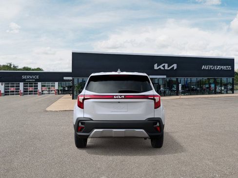 New 2026 Kia Seltos LX image 5