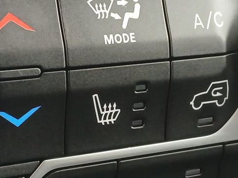 Used 2018 Jeep Wrangler Unlimited Rubicon w/ Safety Group AWD/4WD image 17