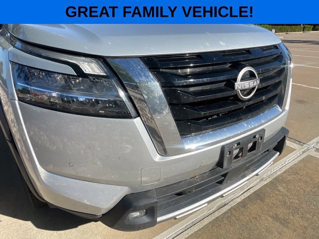 Used 2022 Nissan Pathfinder SL w/ SL Premium Package FWD image 9