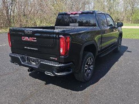 New 2026 GMC Sierra 1500 AT4 AWD/4WD image 6