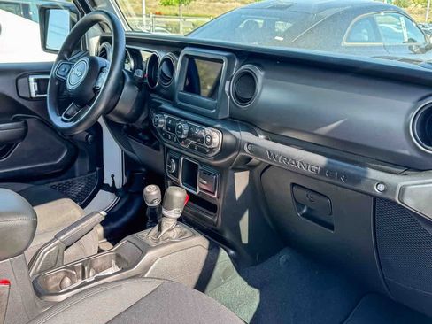 Used 2022 Jeep Wrangler Sport AWD/4WD image 14