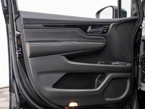 New 2026 Honda Odyssey Touring image 14