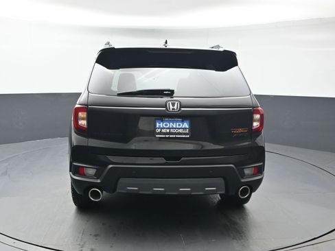 Certified 2023 Honda Passport TrailSport image 4
