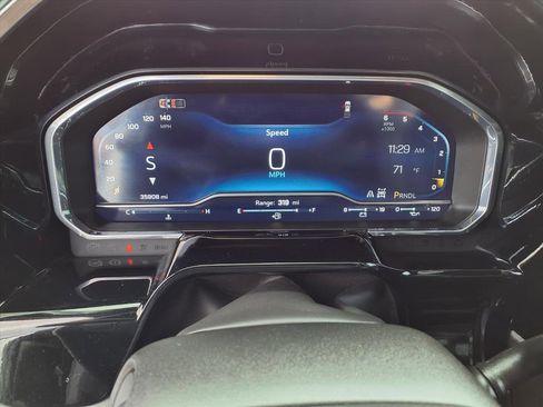 Used 2024 Chevrolet Silverado 2500 LTZ image 10