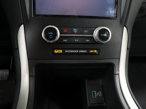 Used 2024 Ford Edge SEL w/ Convenience Package AWD/4WD image 11