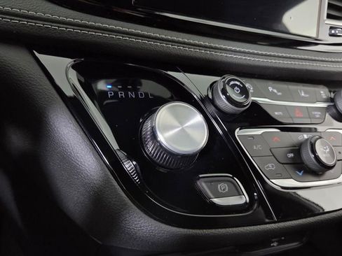 New 2026 Chrysler Pacifica Select FWD image 22
