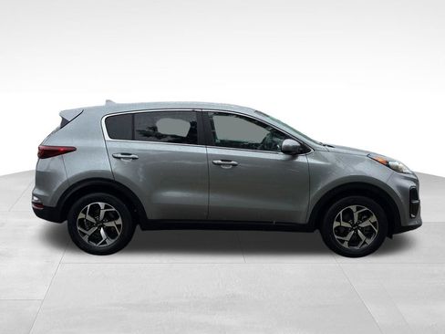 Used 2022 Kia Sportage LX FWD image 2