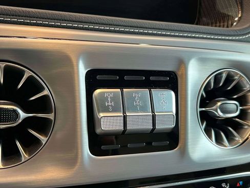 Used 2024 Mercedes-Benz G 63 AMG 4MATIC image 29