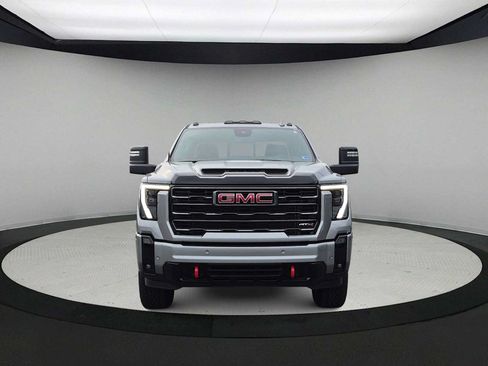 Used 2026 GMC Sierra 2500 AT4 w/ AT4 Premium Plus Package AWD/4WD image 3