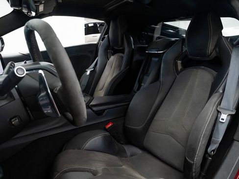 Used 2020 Chevrolet Corvette Stingray Premium Cpe w/ 3LT Preferred Equipment Group image 17