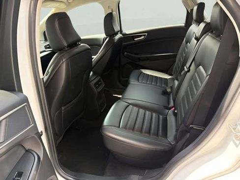 Used 2024 Ford Edge SEL AWD/4WD image 11