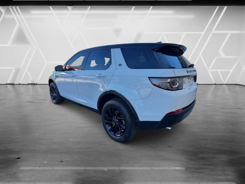 Used 2018 Land Rover Discovery Sport HSE image 10