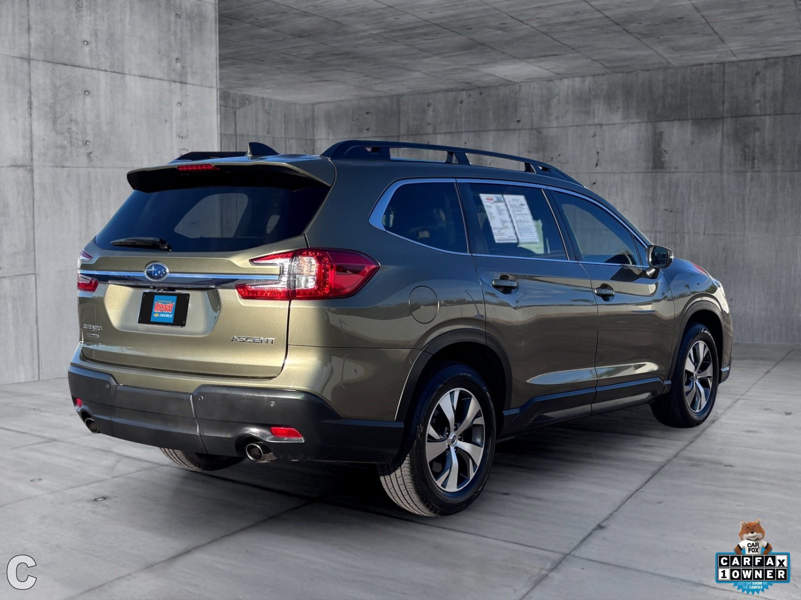 Used 2023 Subaru Ascent Premium w/ Convenience Package AWD/4WD image 7