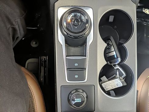 Used 2025 Ford Bronco Sport Outer Banks w/ Outer Banks Tech Package+ AWD/4WD image 24