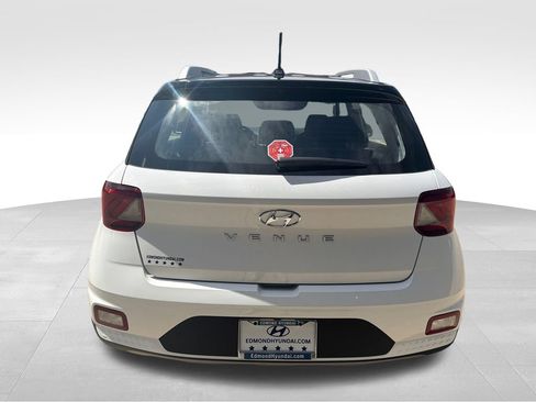 New 2026 Hyundai Venue SEL FWD image 5