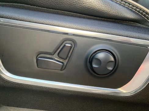 Used 2024 RAM 1500 Laramie image 14