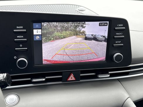 Certified 2025 Hyundai Elantra Sport image 23