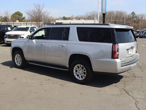Used 2018 GMC Yukon XL SLT w/ Open Road Package image 8