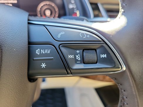 Used 2017 Audi Q7 3.0T Premium Plus image 25