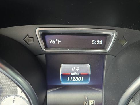 Used 2016 Mercedes-Benz GLA 250 4MATIC image 44