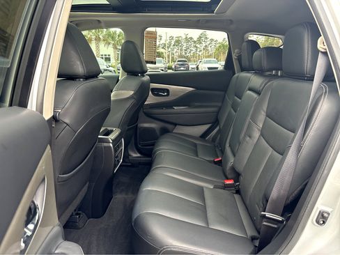 Used 2018 Nissan Murano Platinum w/ Cargo Package image 23